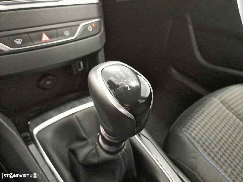 Peugeot 308 SW 1.5 BlueHDi Style - 23