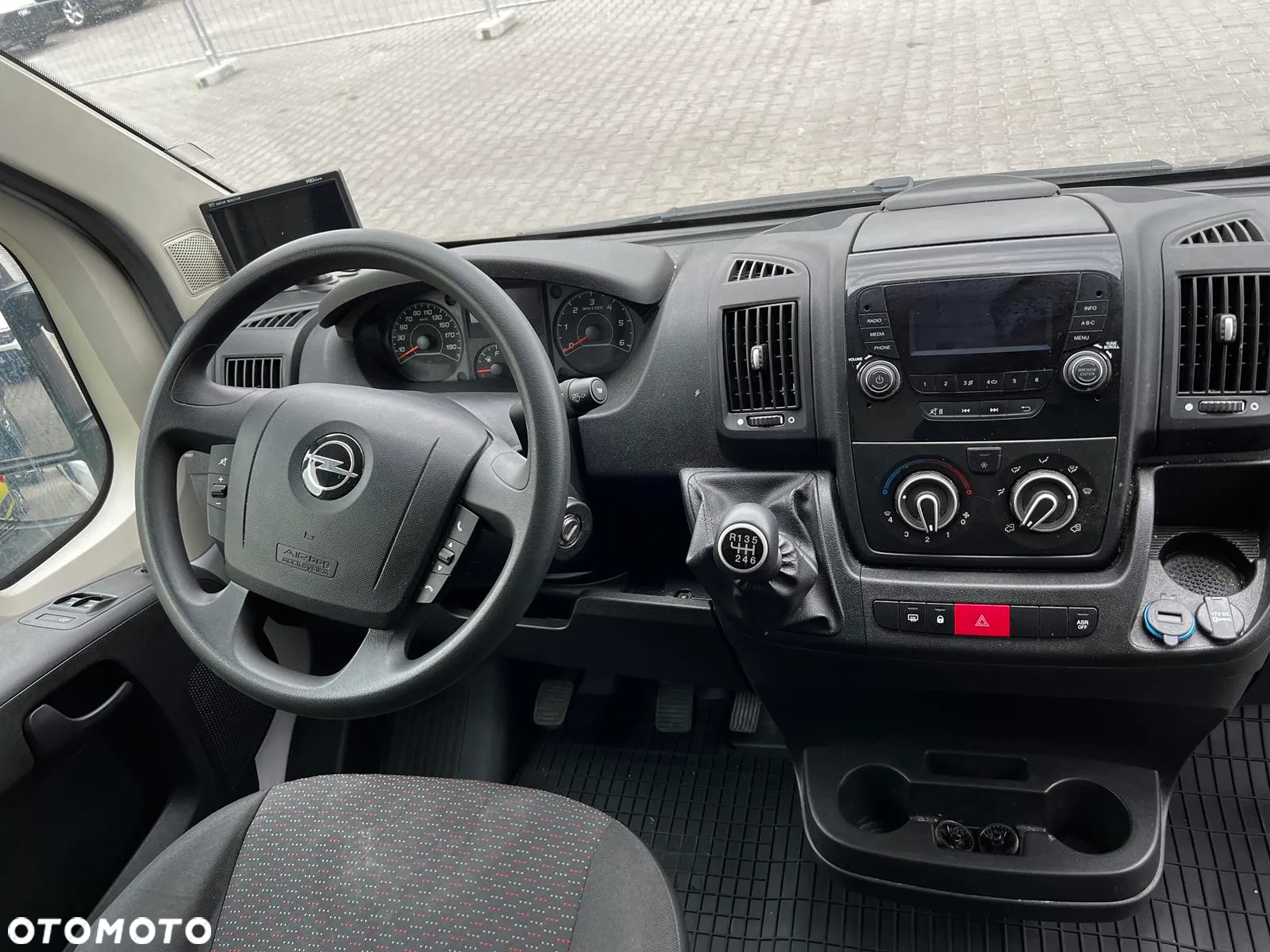 Opel Movano 2.2 CDTI 121kW/165KM  L4H2 S&S MT6  FWD - 15