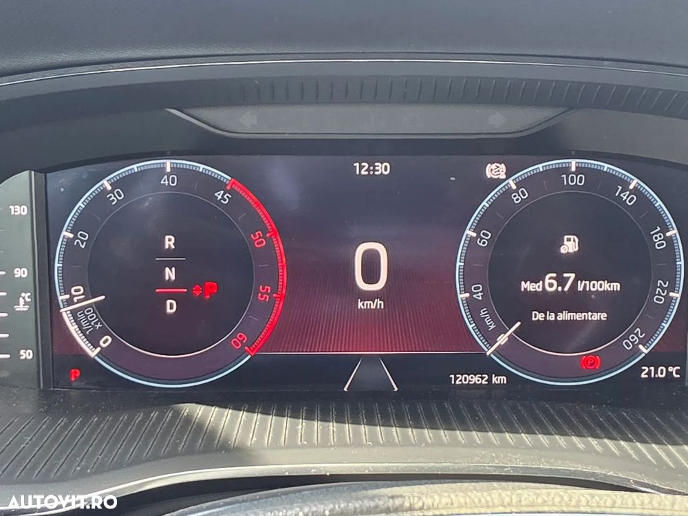 Skoda Octavia 2.0 TDI DSG 4X4 Scout - 21