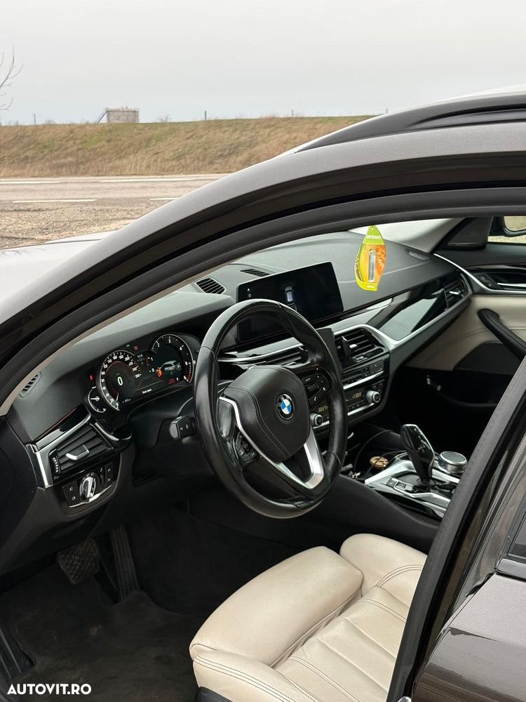 BMW Seria 5 520d xDrive Aut. - 7