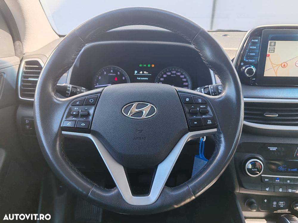 Hyundai Tucson 1.6 T-GDi 4WD 7DCT Luxury - 11