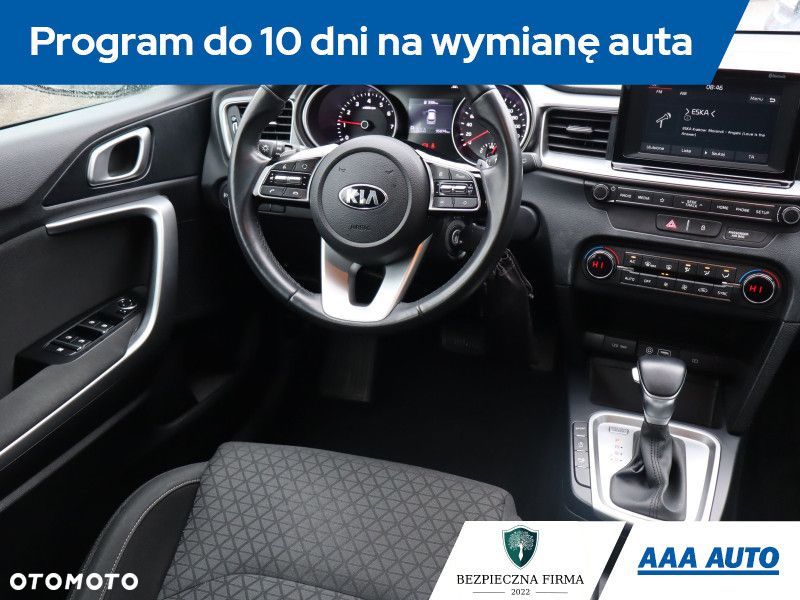 Kia Ceed - 9