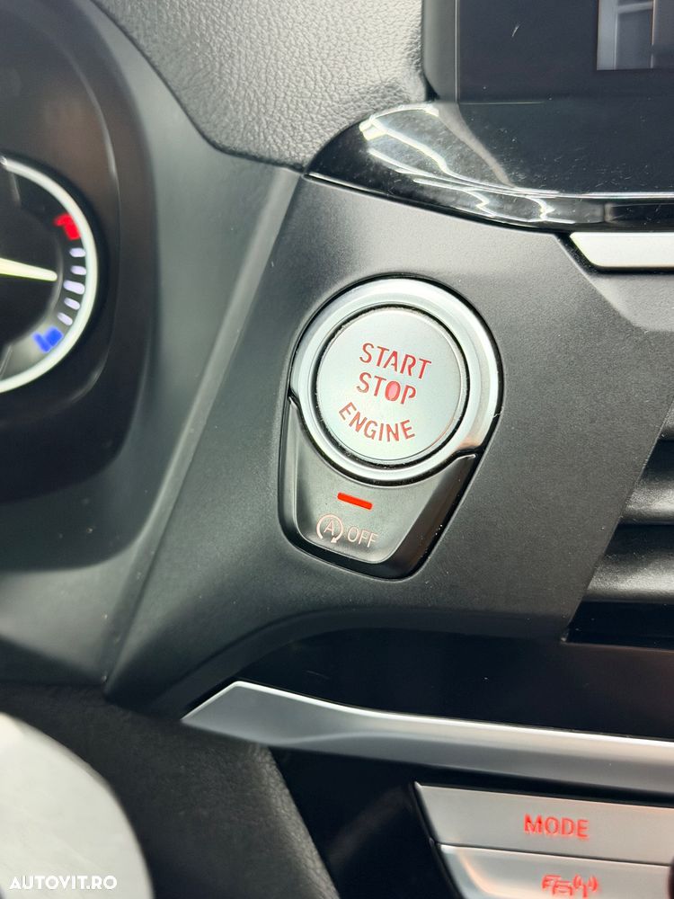 BMW X3 xDrive20i AT xLine - 32