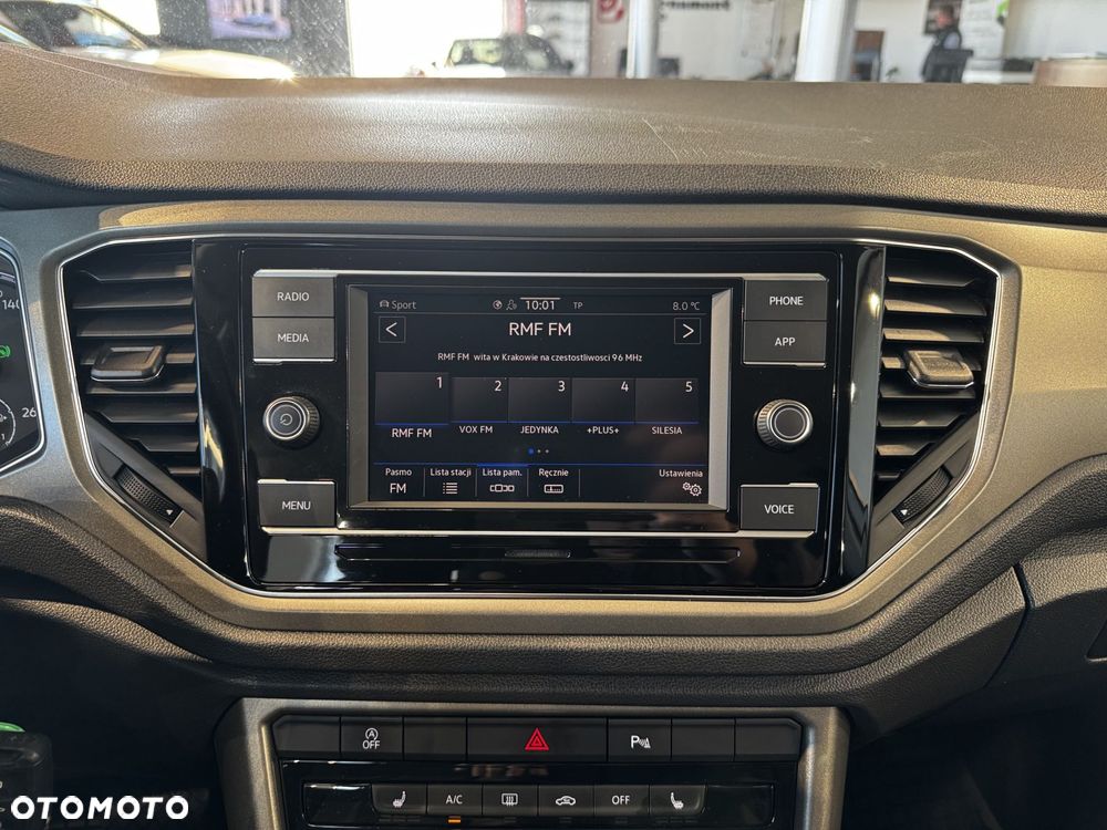 Volkswagen T-Roc - 20