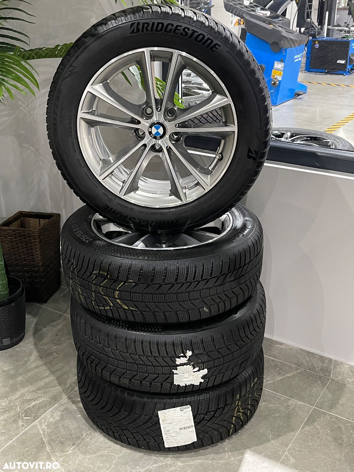 Jante Bmw seria 5 G30 , originale , bicolore , cu anvelope iarnă 7mm - 1