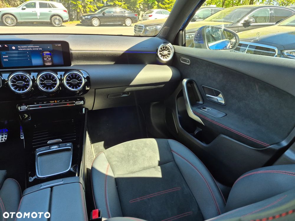 Mercedes-Benz Klasa A 200 AMG Line 7G-DCT - 27