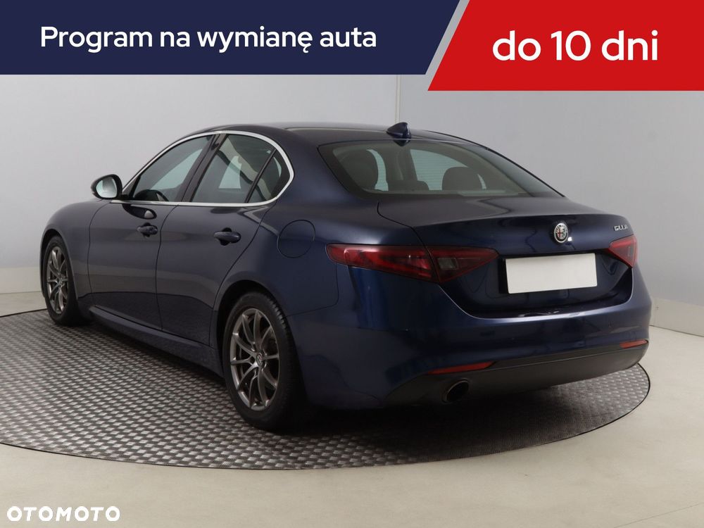 Alfa Romeo Giulia - 6