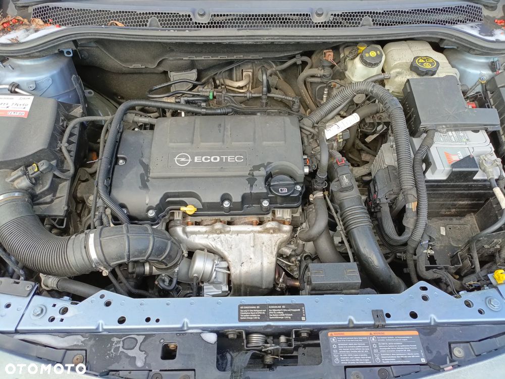 Opel Astra 1.4 Turbo - 8