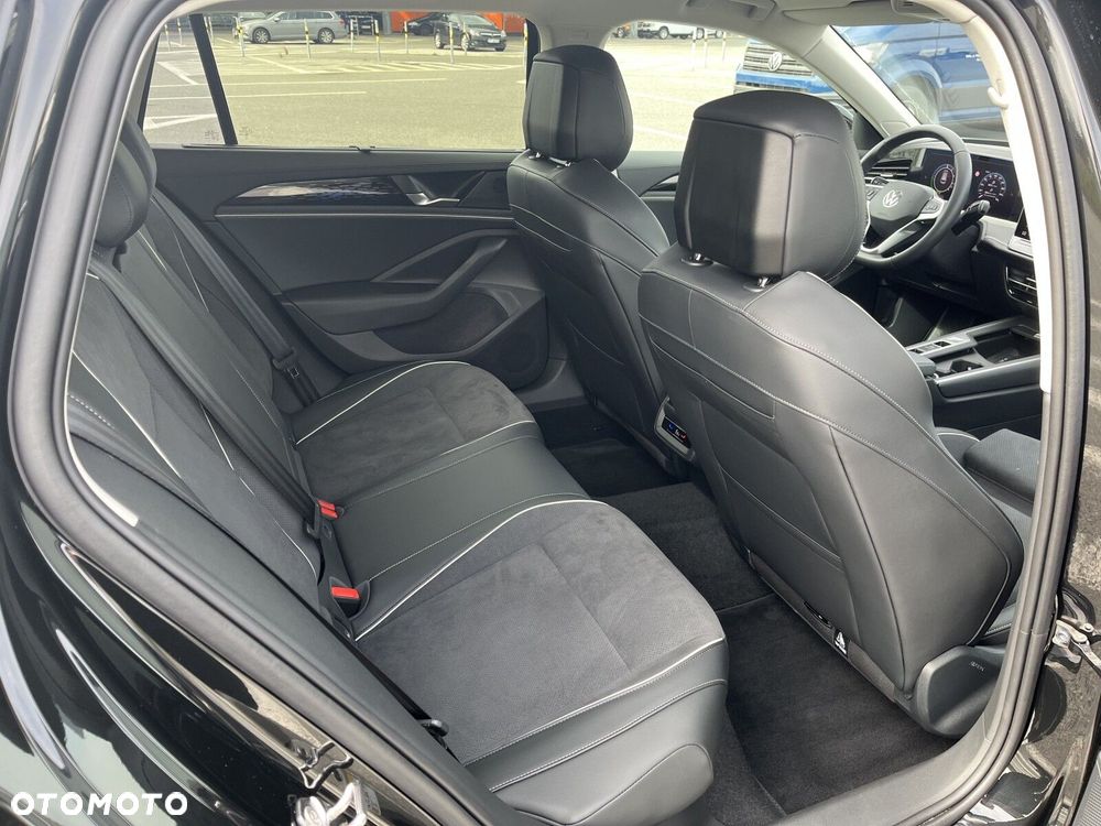 Volkswagen Passat - 20