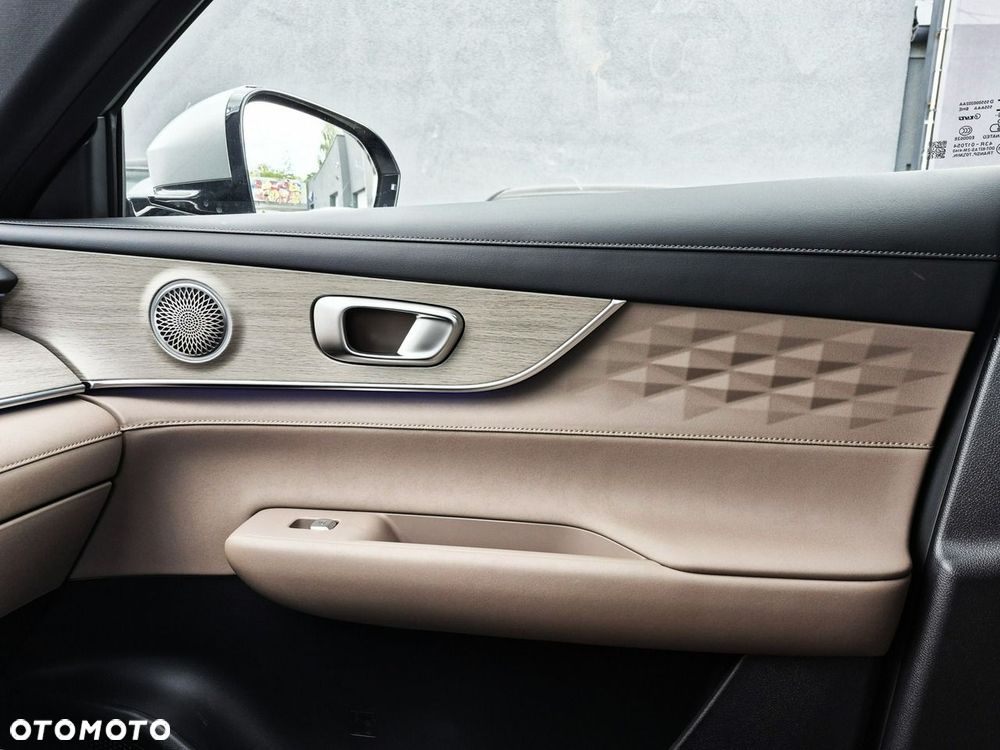 Chery Tiggo 8 1.5 T-GDI Super Hybrid Prestige DCT - 40