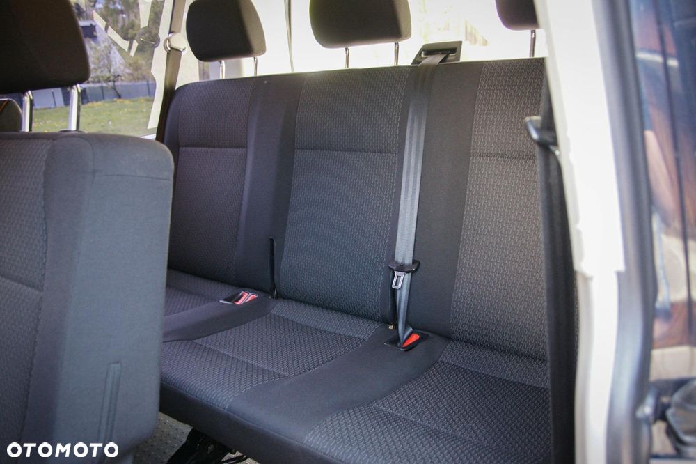 Volkswagen Transporter - 4