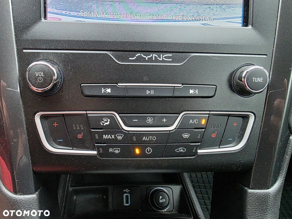 Ford Mondeo 2.0 TDCi Titanium - 27