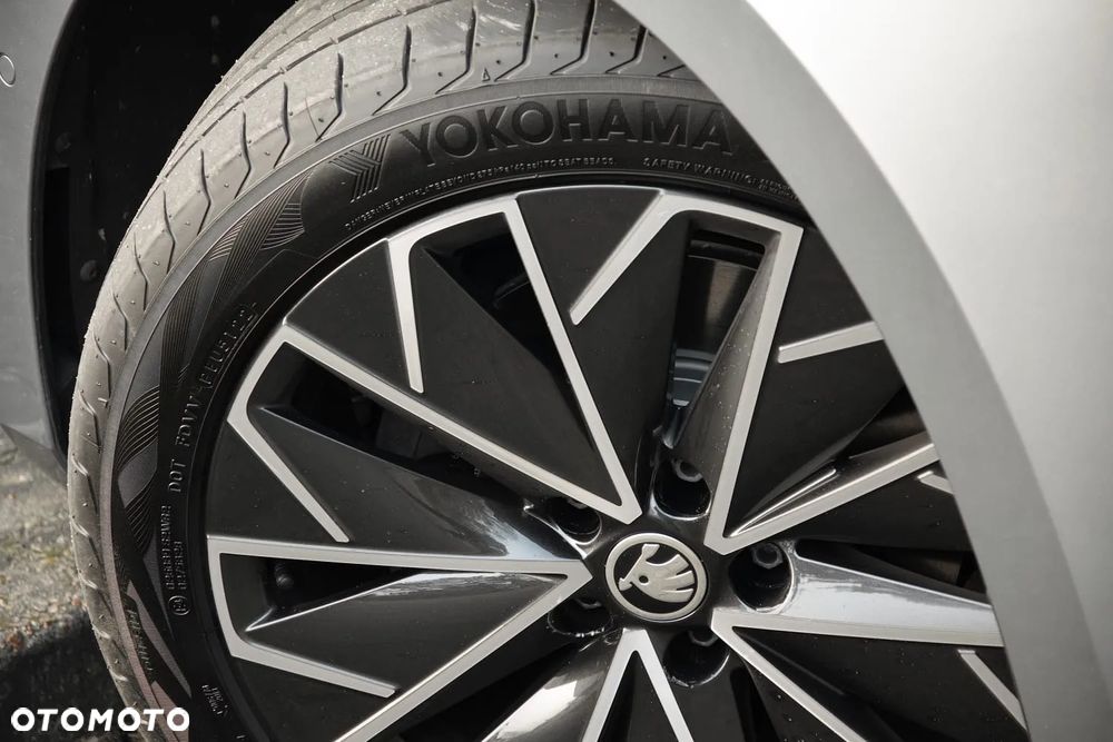 Skoda Superb 2.0 TDI 4x4 DSG L&K - 11