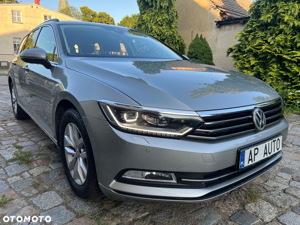 Volkswagen Passat - 8