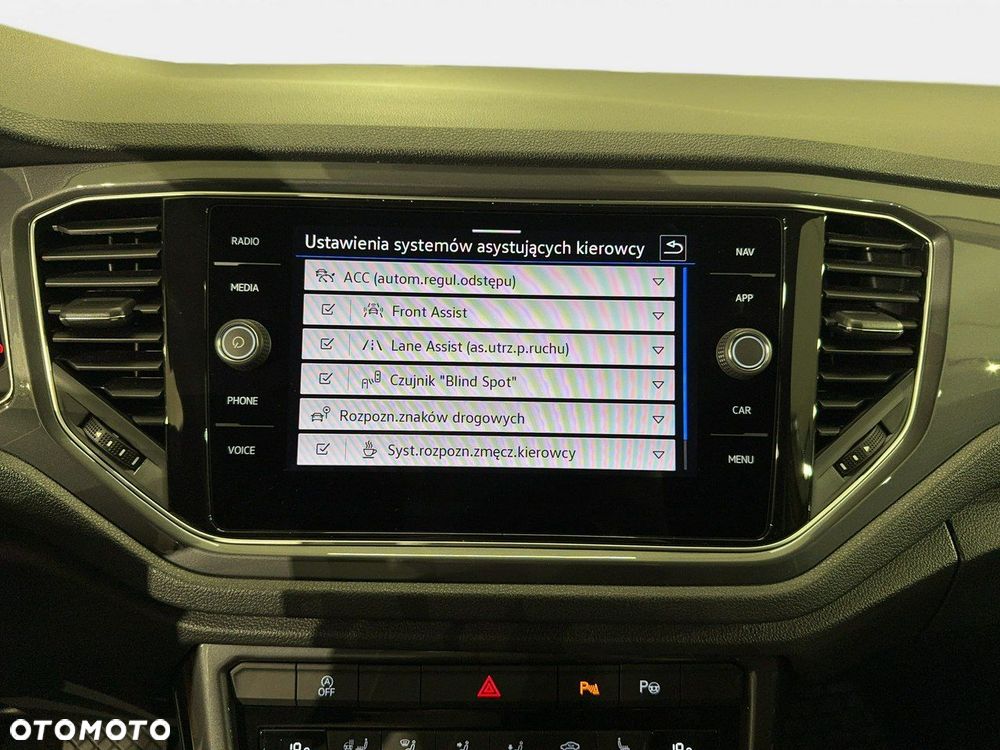 Volkswagen T-Roc - 24