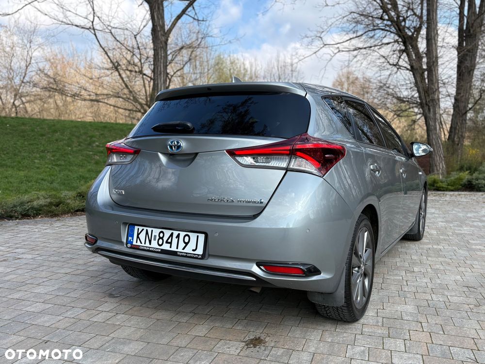 Toyota Auris Hybrid 135 Prestige - 15