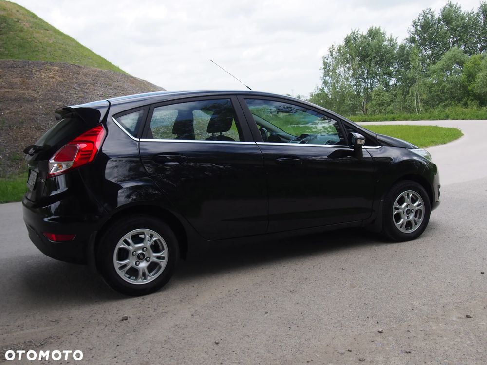 Ford Fiesta 1.0 EcoBoost STart-Stop Titanium - 11