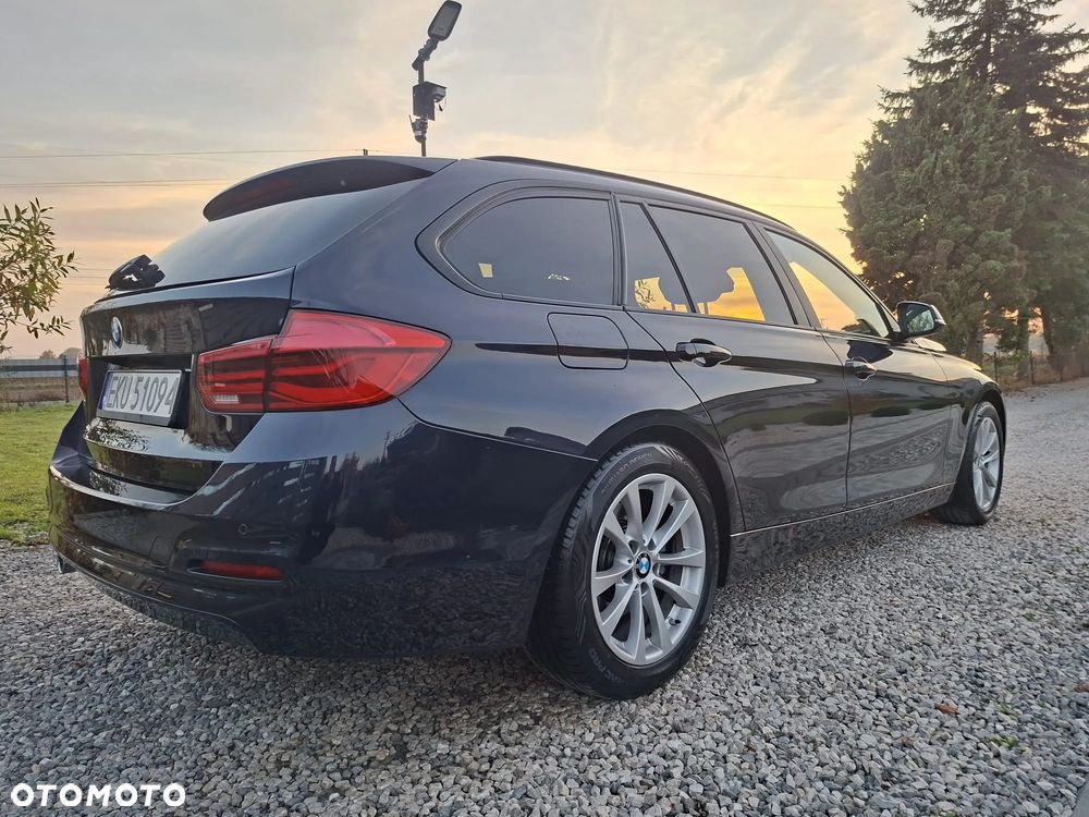 BMW Seria 3 318d Luxury Line - 27