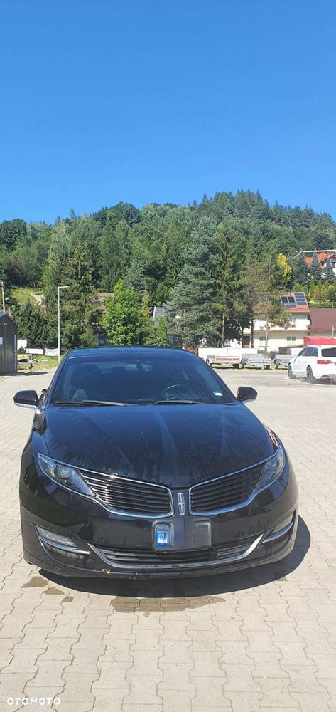Lincoln MKZ - 3