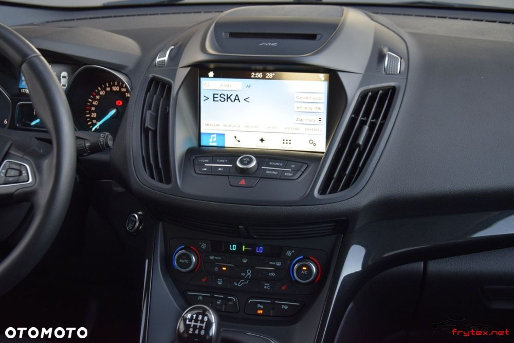 Ford Kuga - 28