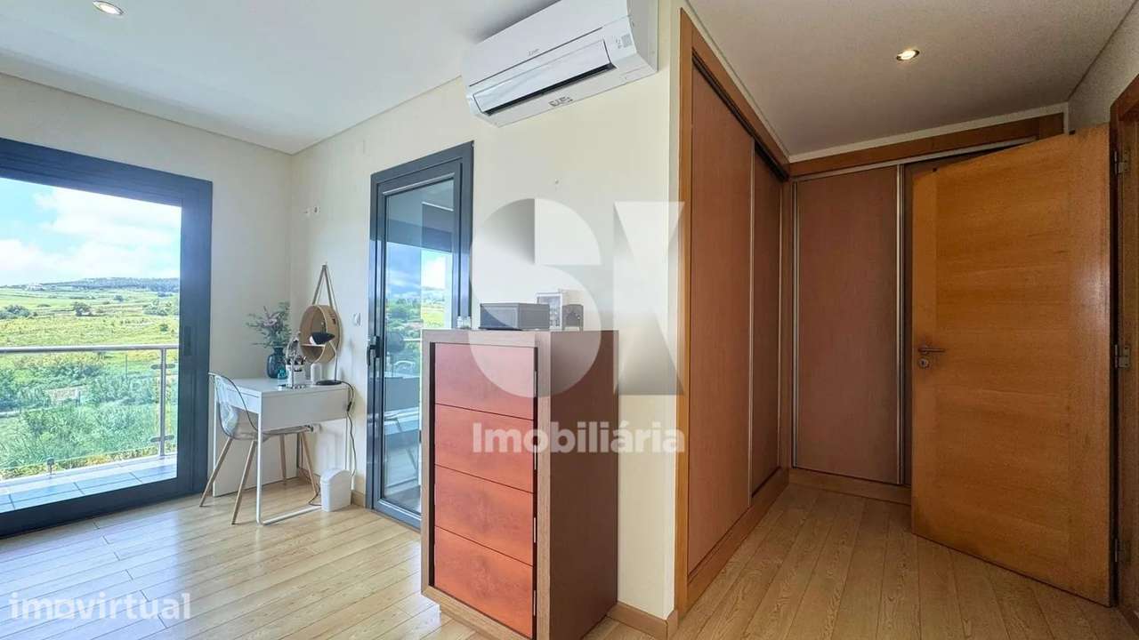 Moradia T3 Duplex em Condomínio Privado - Grande imagem: 4/47