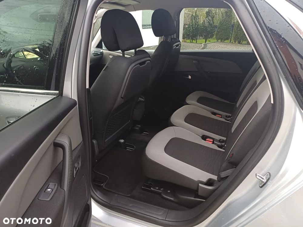 Citroën C4 Picasso - 11