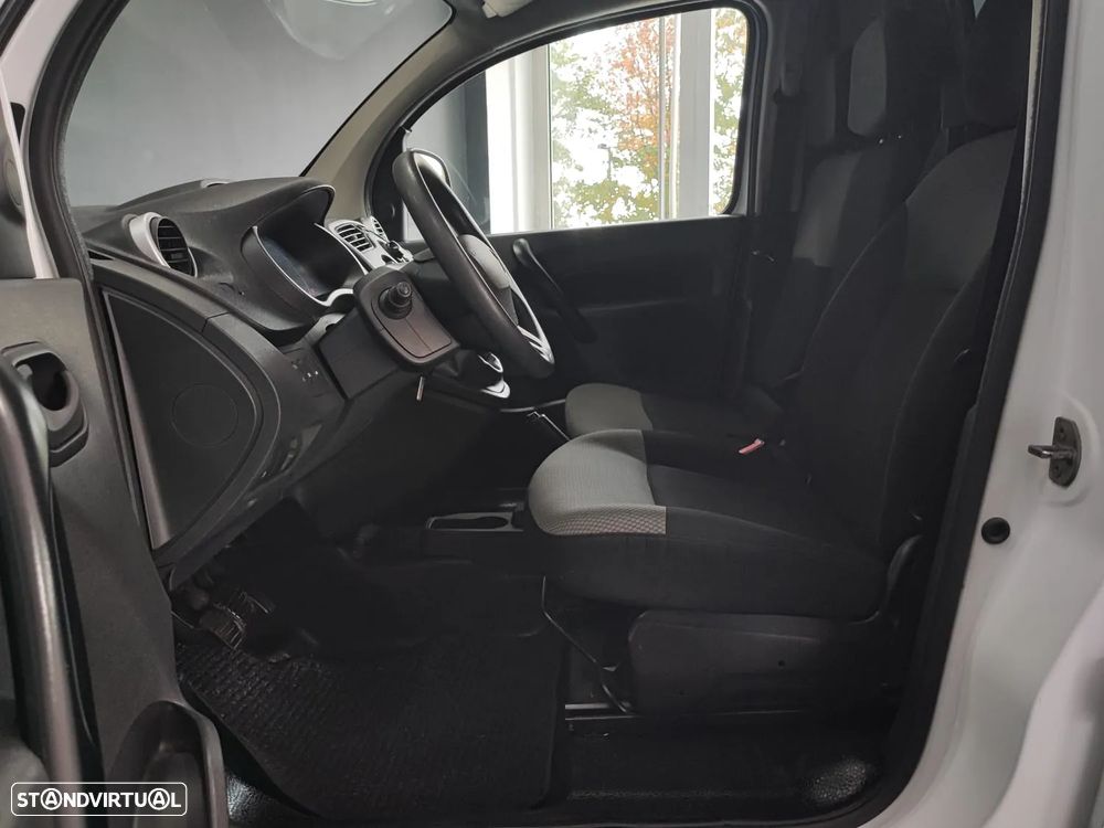Renault KANGOO DCI EXPRESS 3LUG - 17