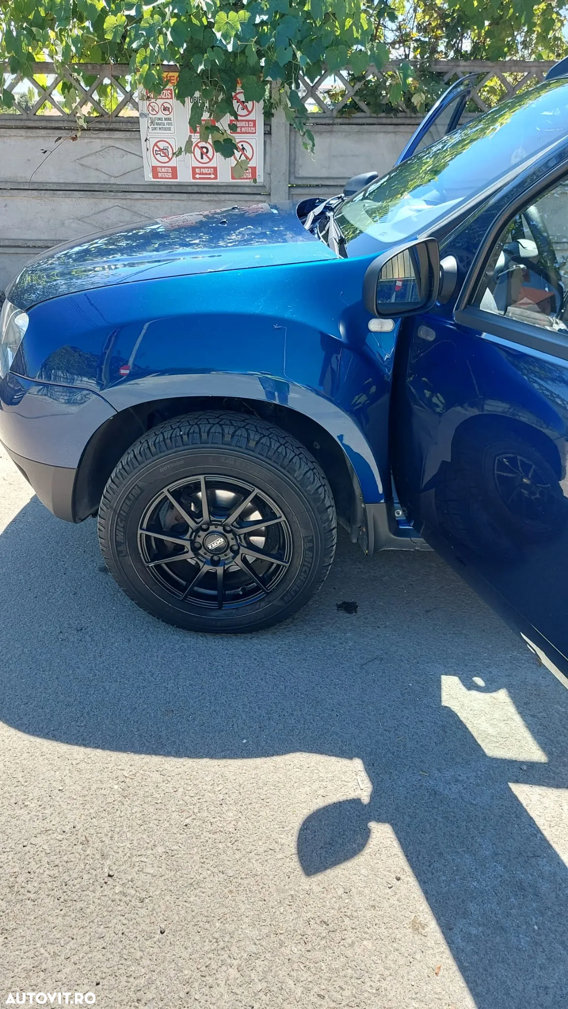 Dacia Duster 1.6 4x4 Laureate - 6