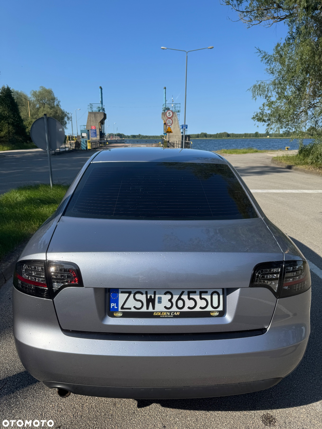 Audi A4 2.0 - 8