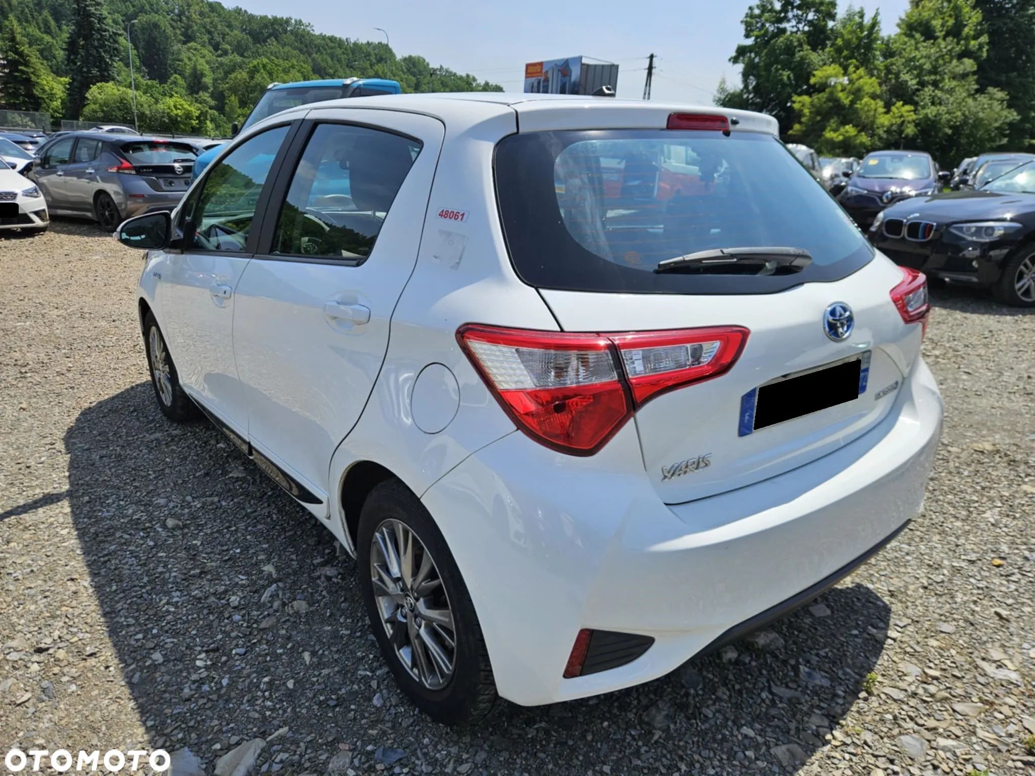 Toyota Yaris Hybrid 1.5 VVT-i Comfort - 1