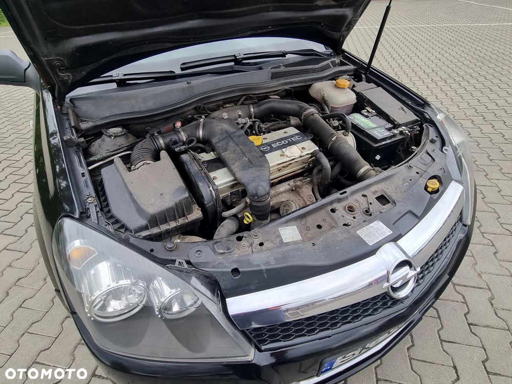 Opel Astra 2.0 T Cosmo - 19