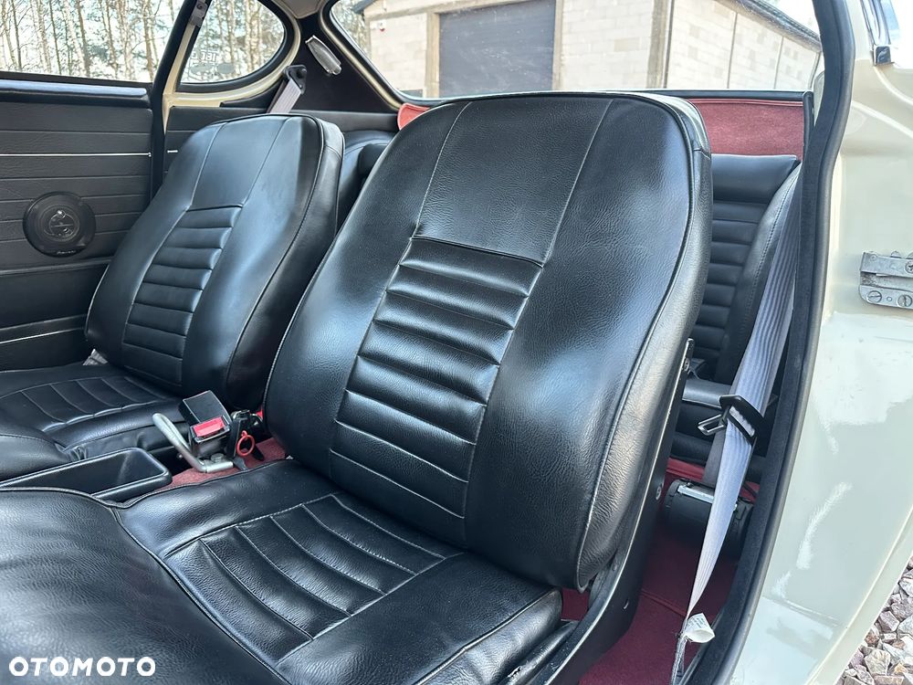 Volvo P1800 - 22