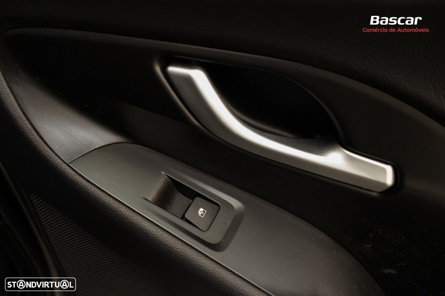 Hyundai i30 SW 1.6 CRDi Style+Navi - 53