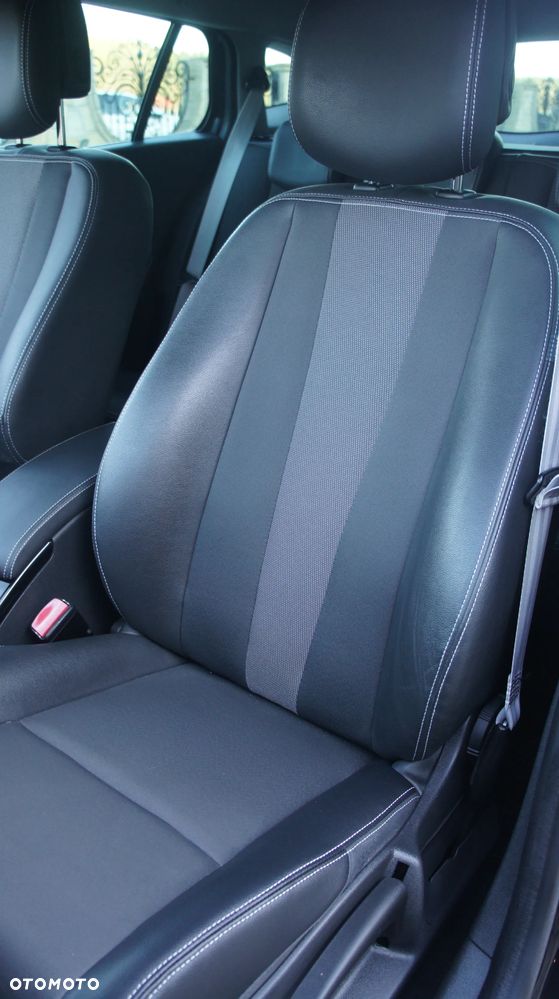 Renault Megane TCe 130 Bose Edition - 16