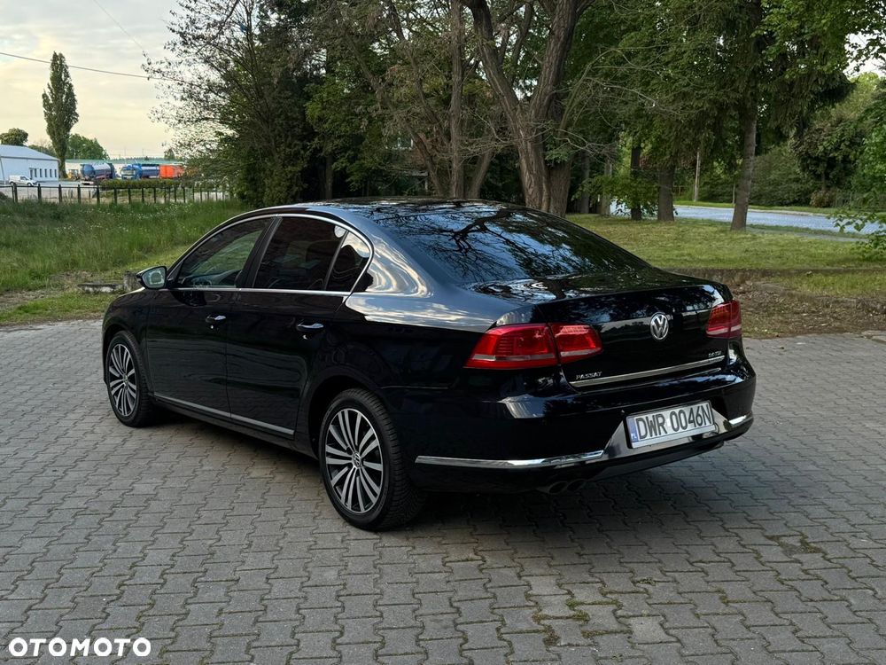 Volkswagen Passat 2.0 TDI Highline - 2