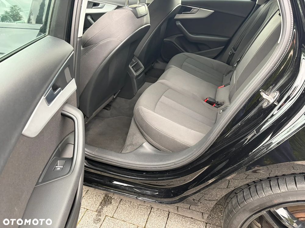 Audi A4 Avant 2.0 TDI S tronic design - 19