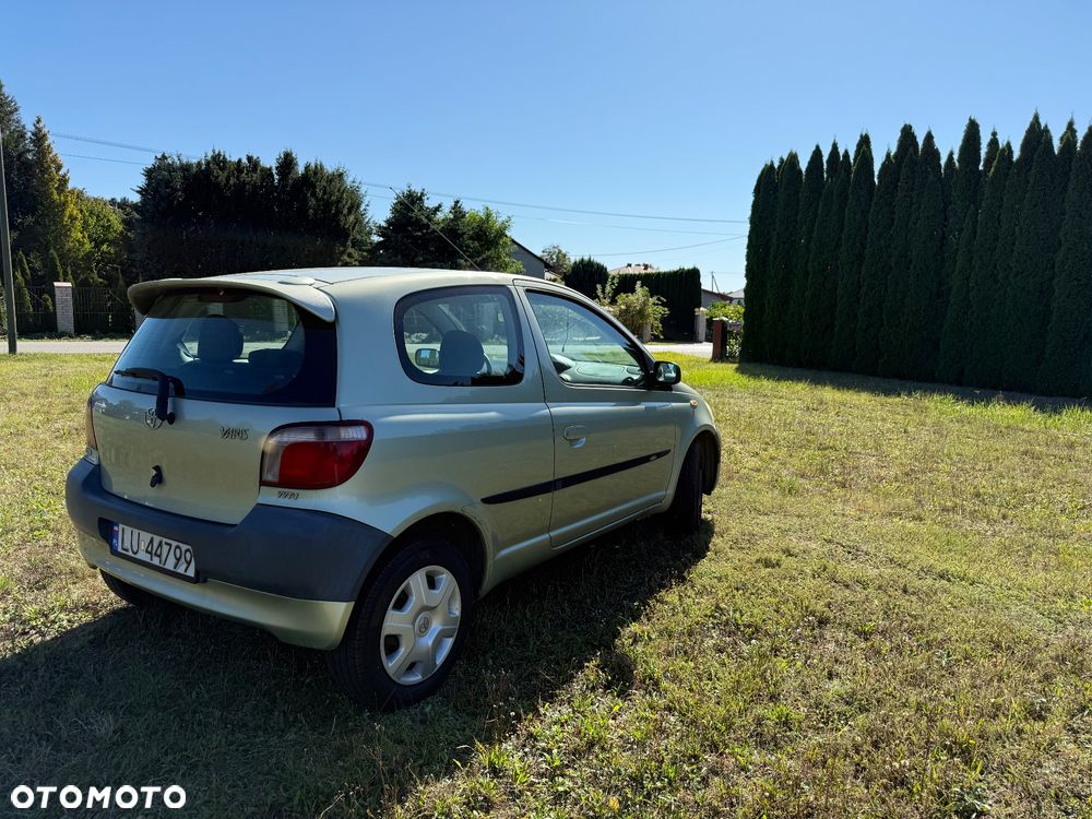 Toyota Yaris - 5