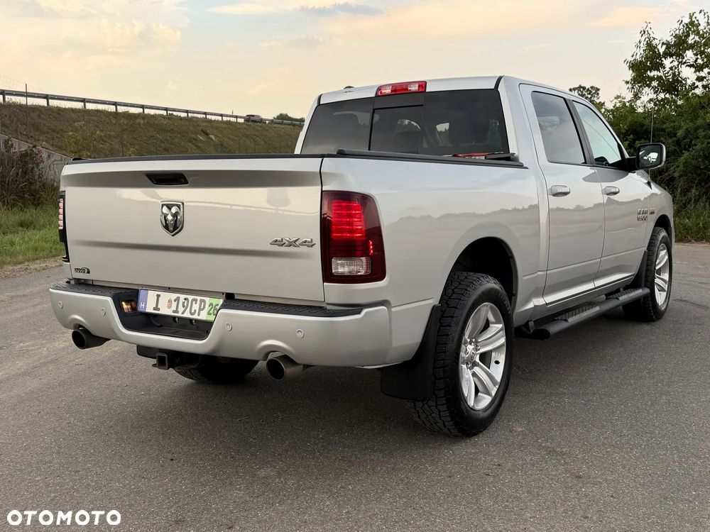 Dodge RAM - 12