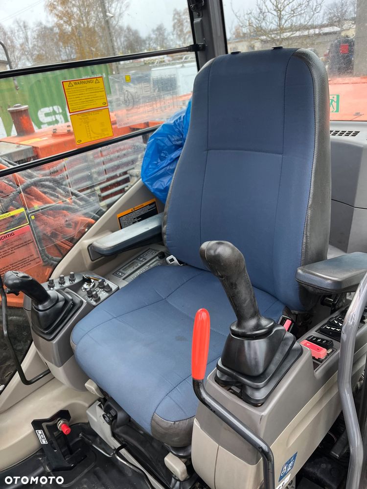 Hitachi ZAXIS140w - 8