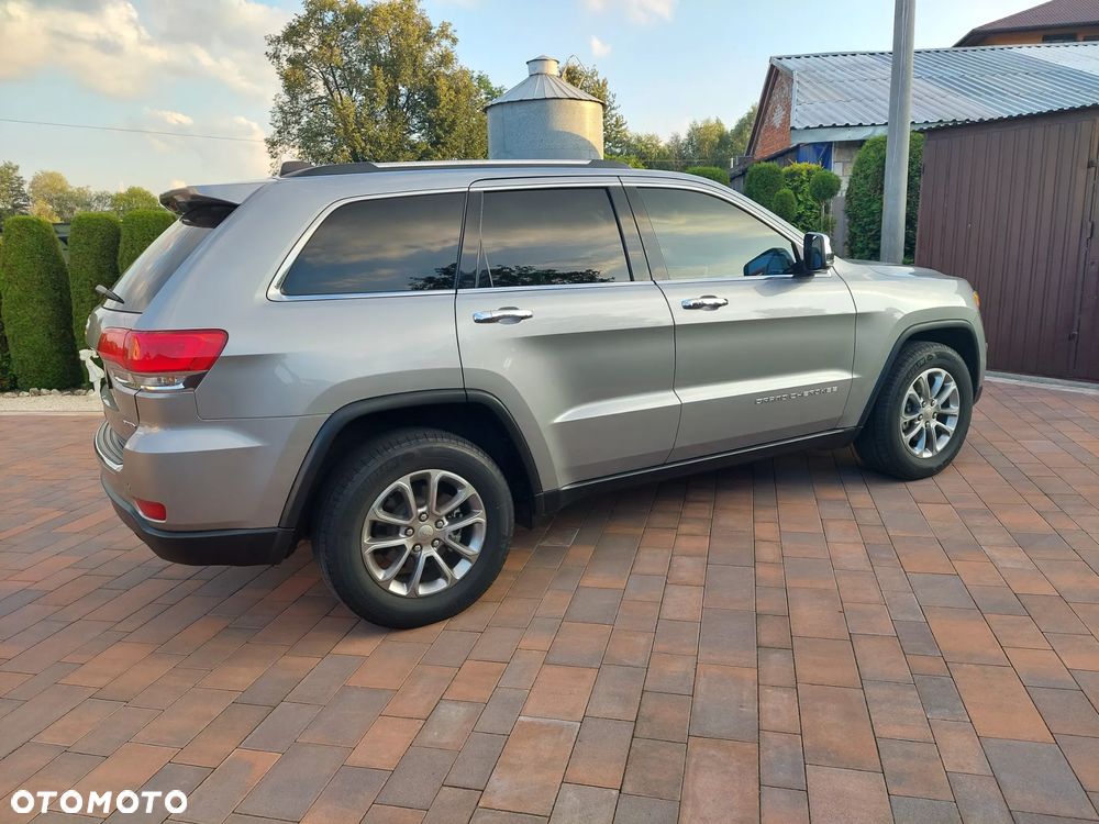 Jeep Grand Cherokee - 4