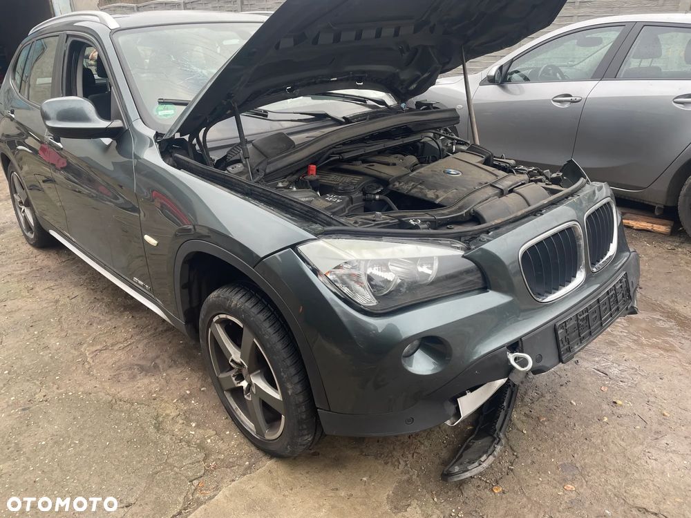 BMW X1 sDrive18i - 1
