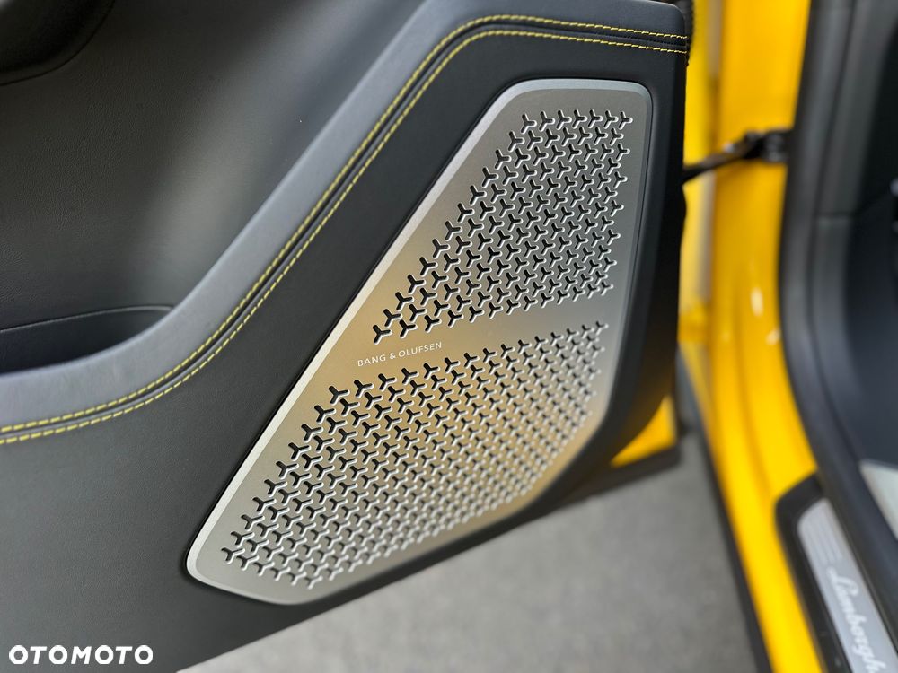 Lamborghini Urus - 29