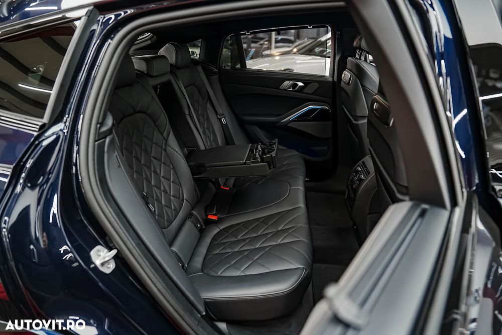 BMW X6 xDrive40i AT MHEV - 11