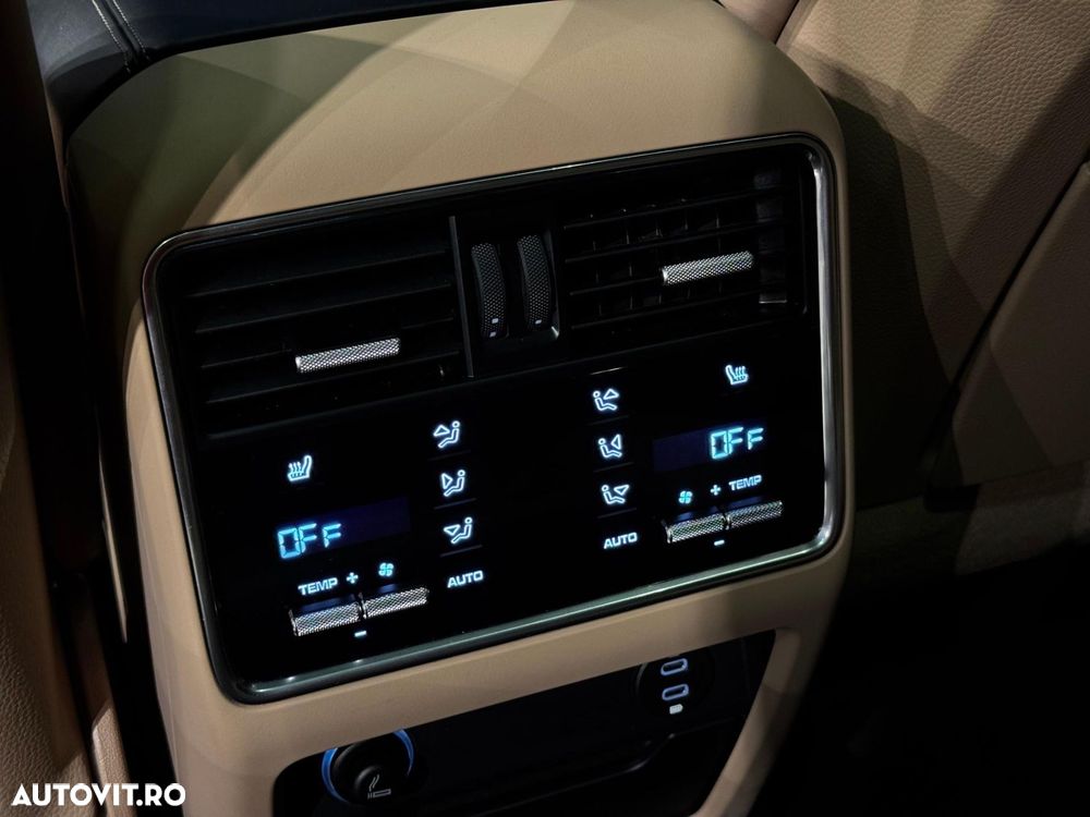 Porsche Cayenne Standard - 31