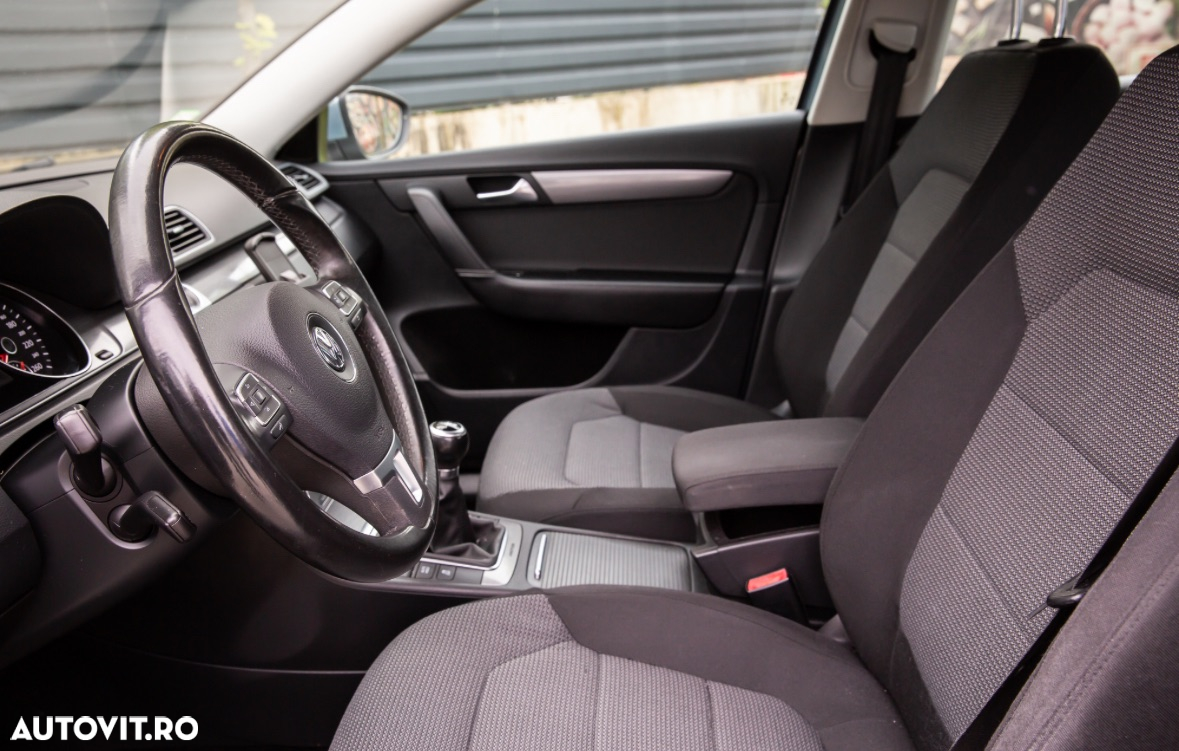 Volkswagen Passat 2.0 TDI BlueMotion Technology Comfortline - 19