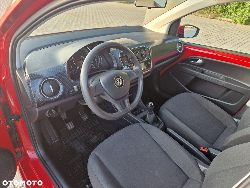 Volkswagen up! - 8