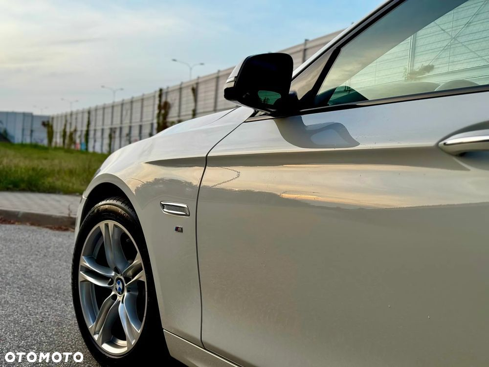 BMW Seria 5 520d xDrive M Sport sport - 16