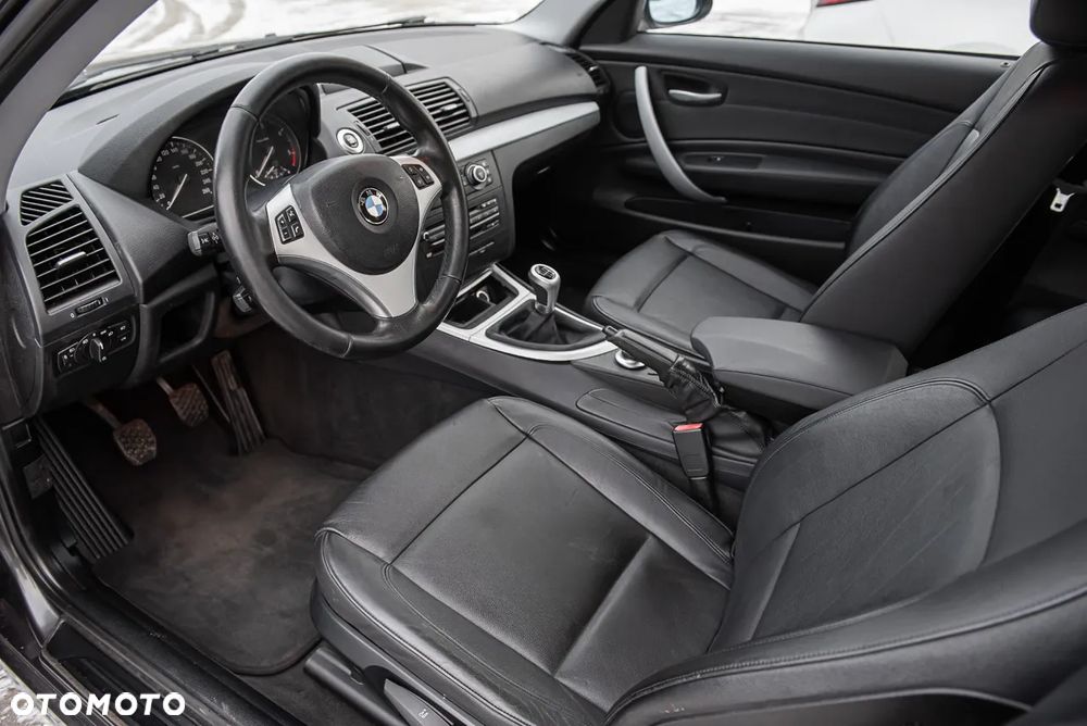 BMW Seria 1 120d DPF Edition Sport - 15