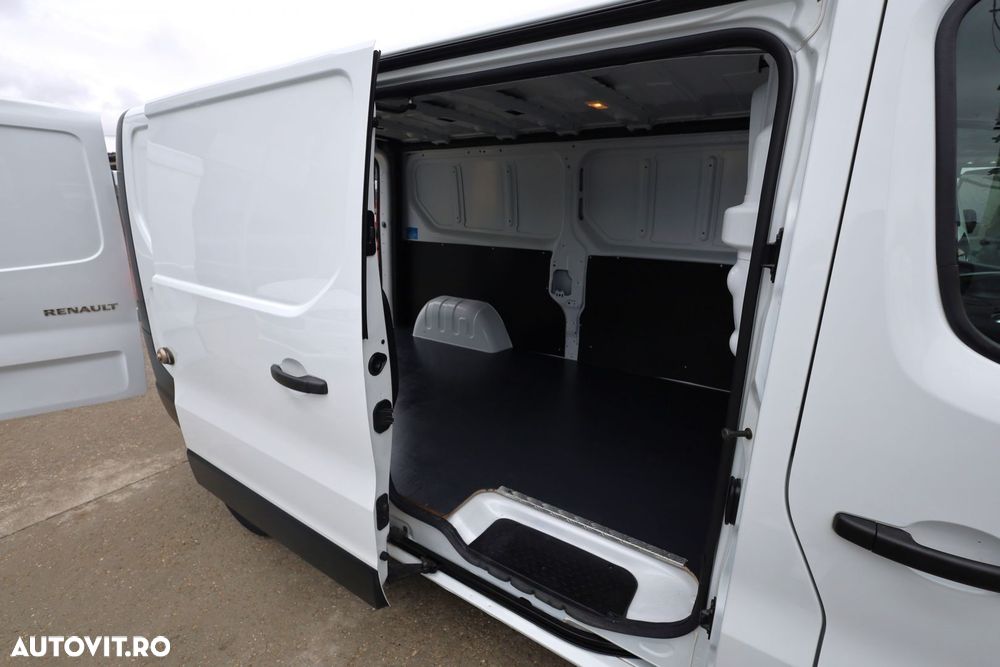 Renault Trafic L2H1 - 12