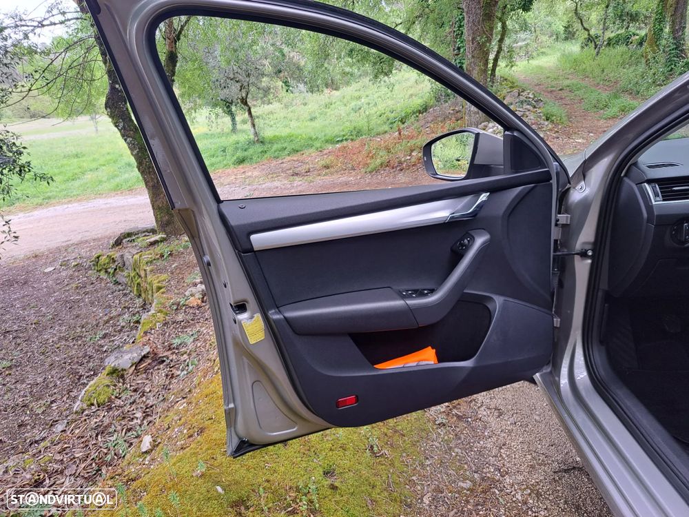 Skoda Octavia Break 1.6 TDi Ambition - 10